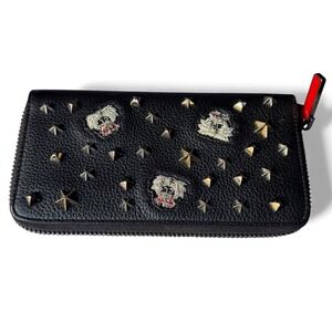 CHRISTIAN LOUBOUTIN Panettone Black Leather Spiked Zip Wallet‎ Red Interior